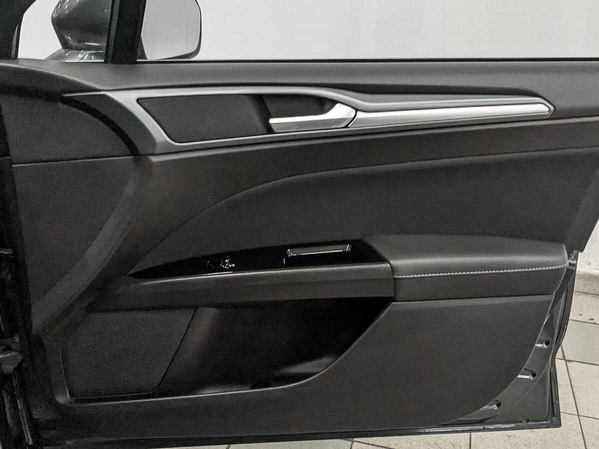 Купить Ford Mondeo с пробегом. Фото: #23