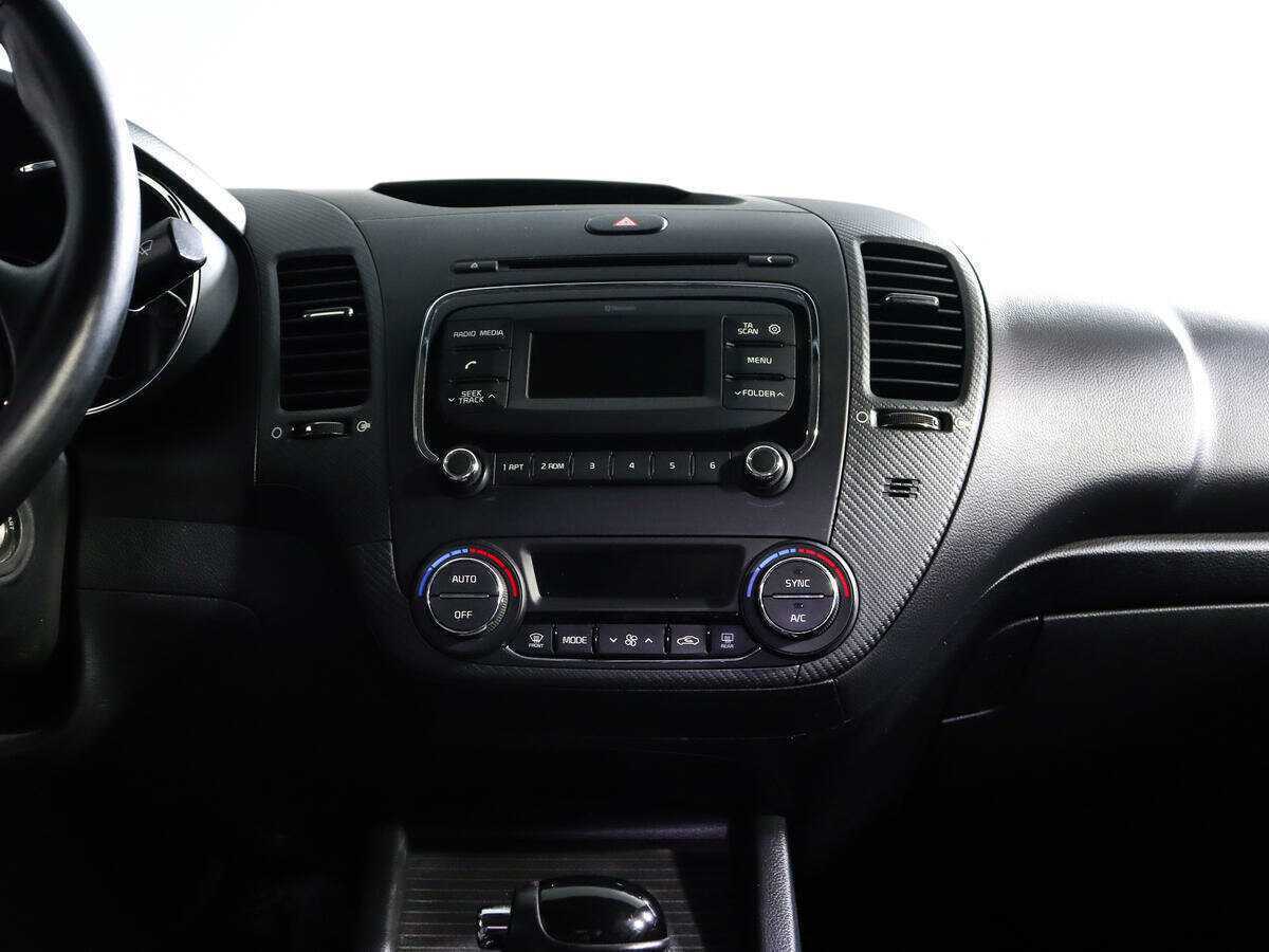 Купить Kia Cerato с пробегом. Фото: #12