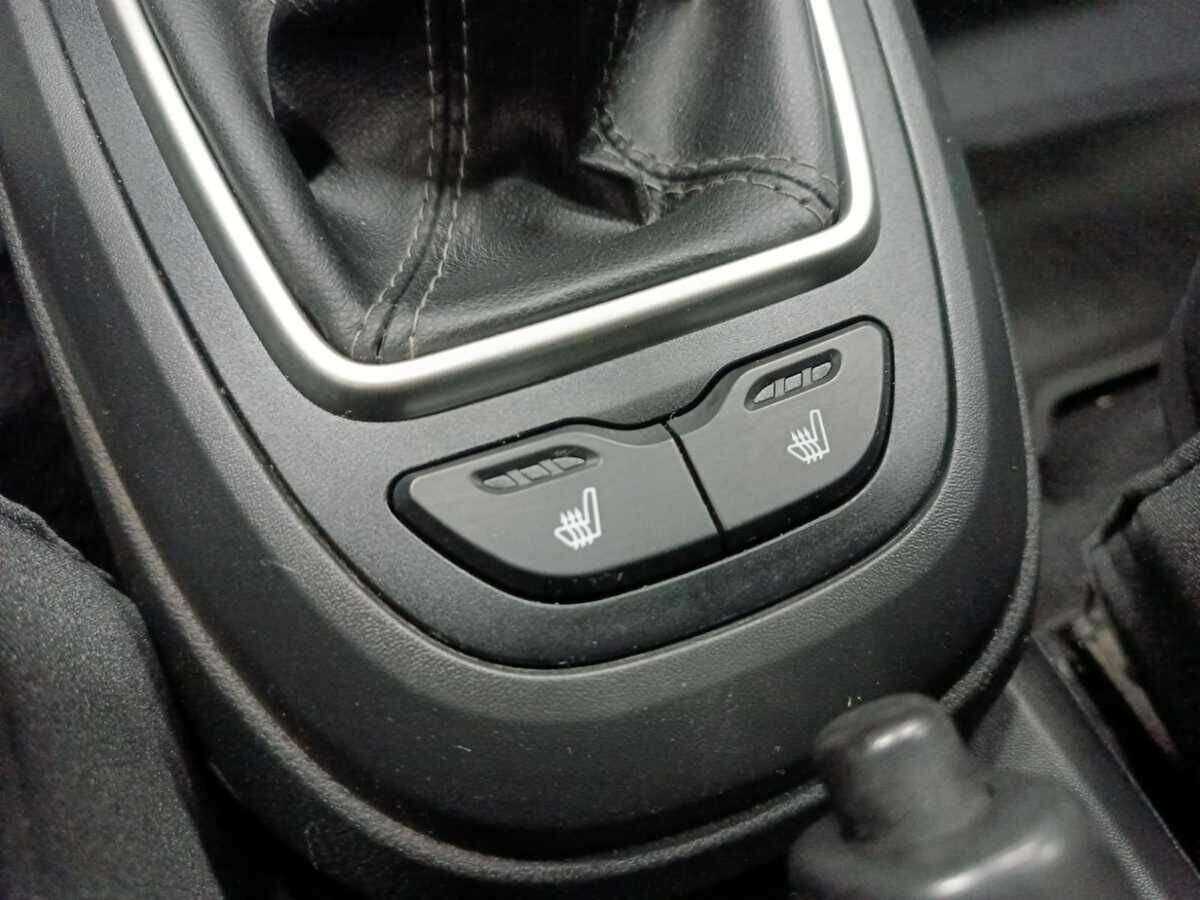 Купить Lada (ВАЗ) Vesta с пробегом. Фото: #16