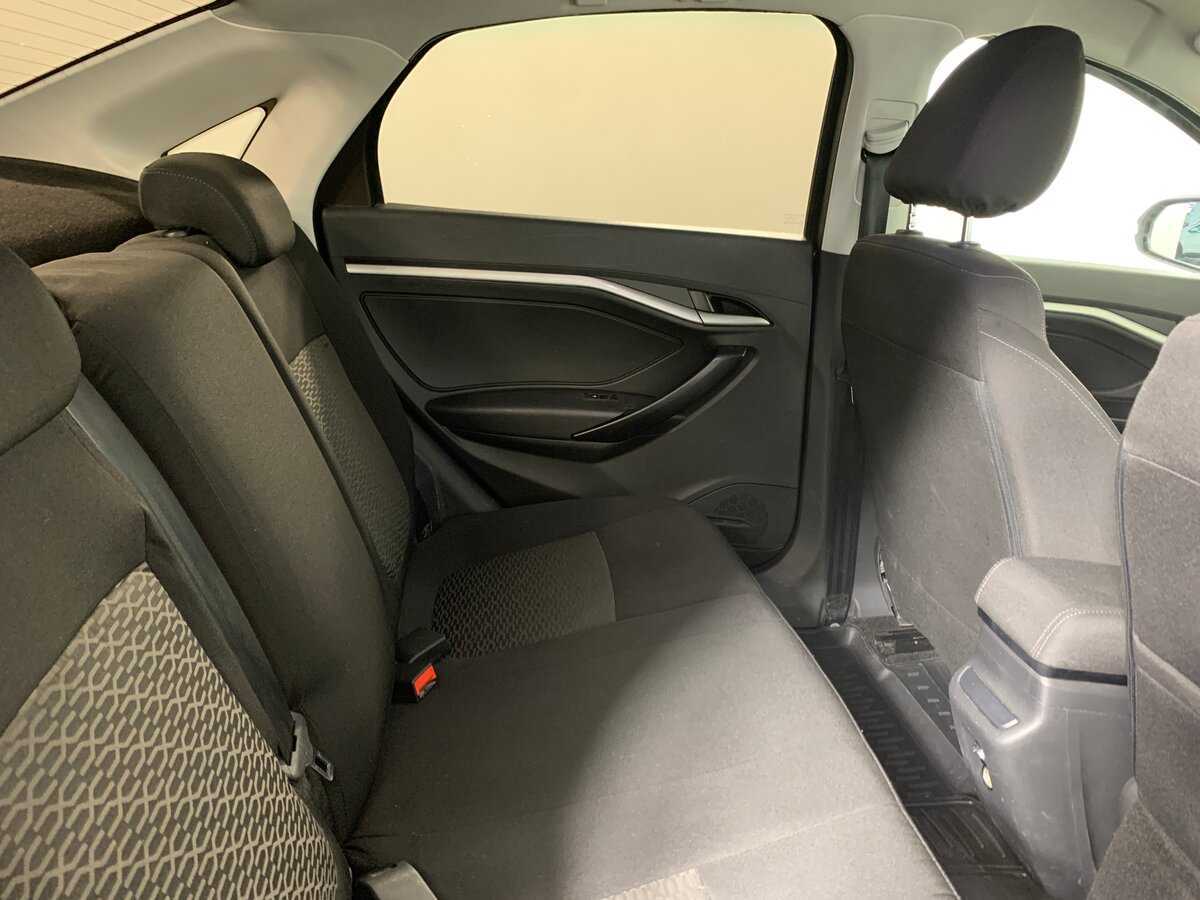 Купить Lada (ВАЗ) Vesta с пробегом. Фото: #17