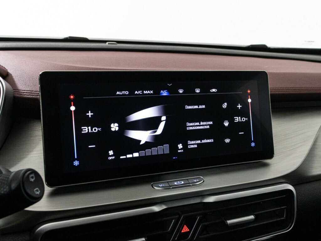 Купить Geely Coolray с пробегом. Фото: #15