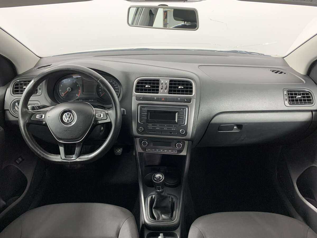 Купить Volkswagen Polo с пробегом. Фото: #9