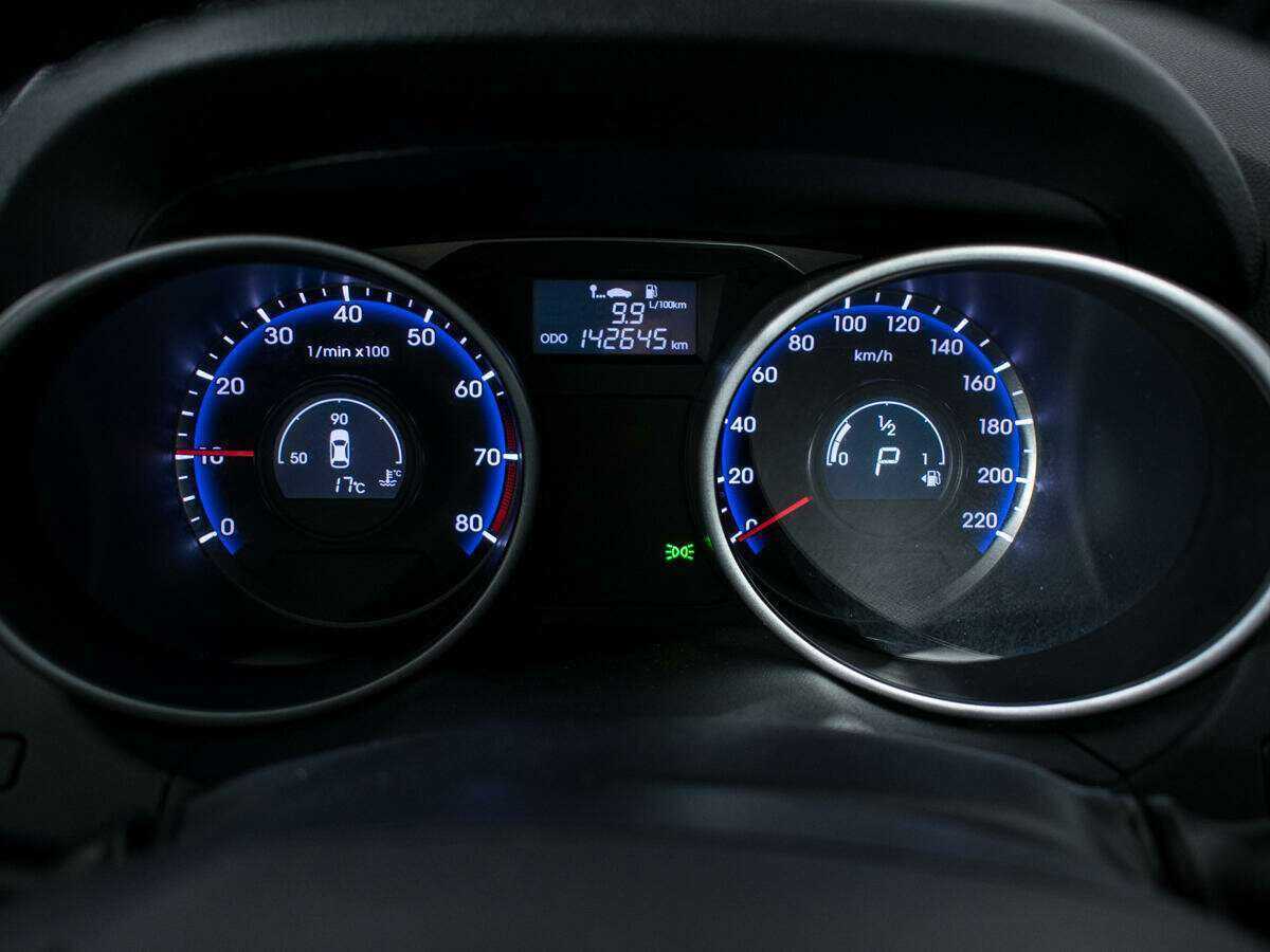 Купить Hyundai ix35 с пробегом. Фото: #10