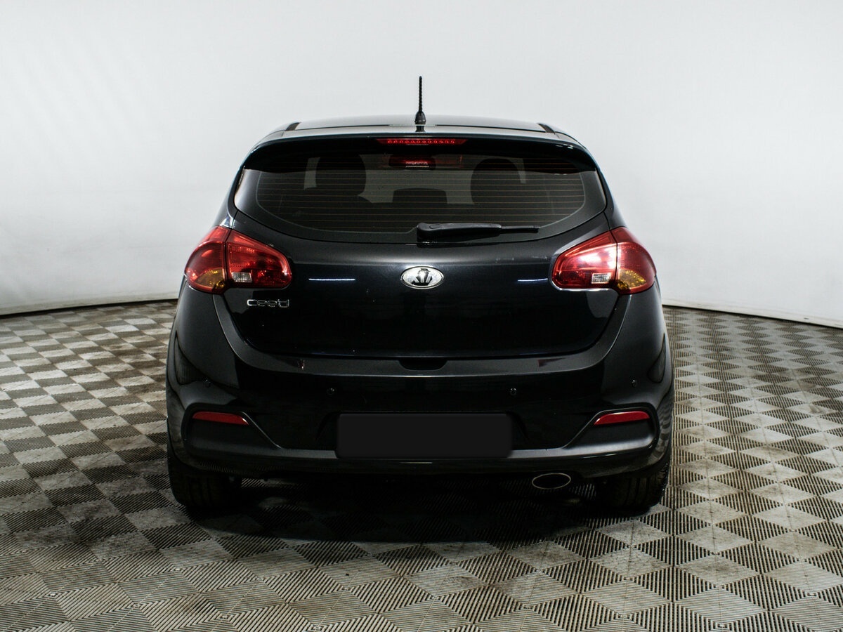 Купить Kia Ceed с пробегом. Фото: #4