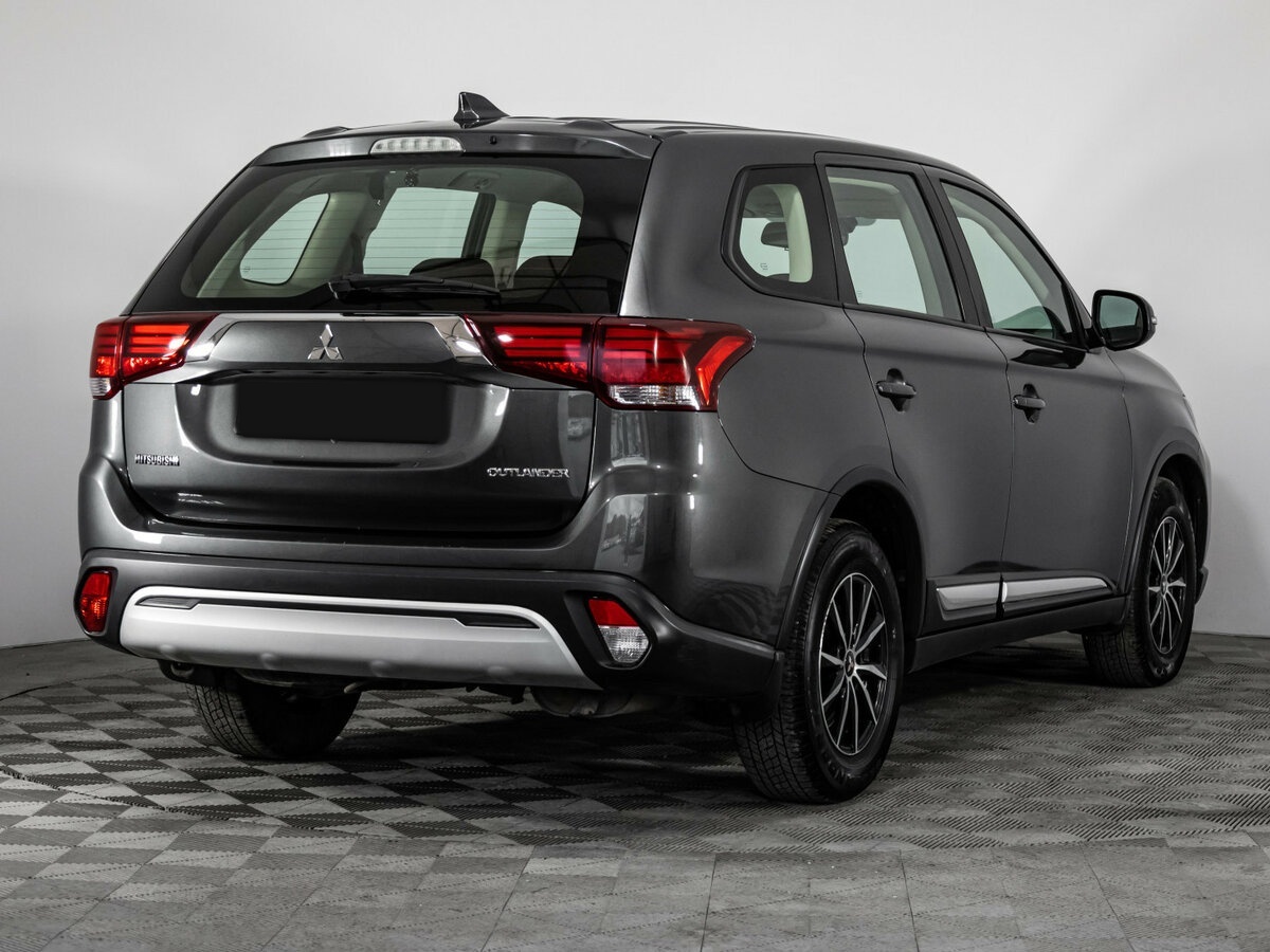 Купить Mitsubishi Outlander с пробегом. Фото: #3