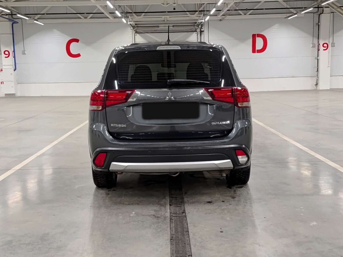 Купить Mitsubishi Outlander с пробегом. Фото: #5
