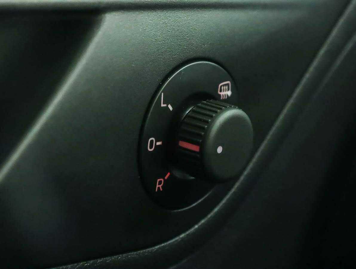 Купить Volkswagen Polo с пробегом. Фото: #12