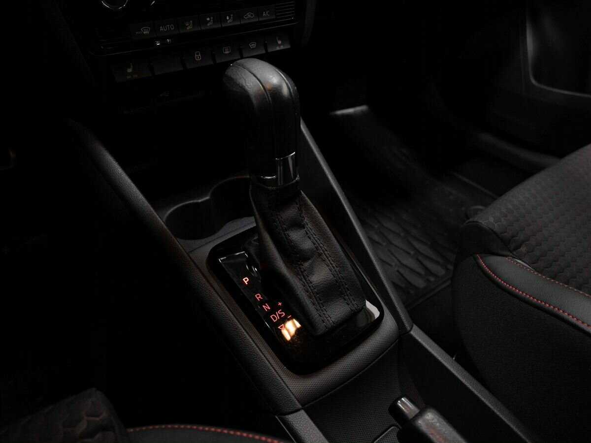 Купить Volkswagen Polo с пробегом. Фото: #18