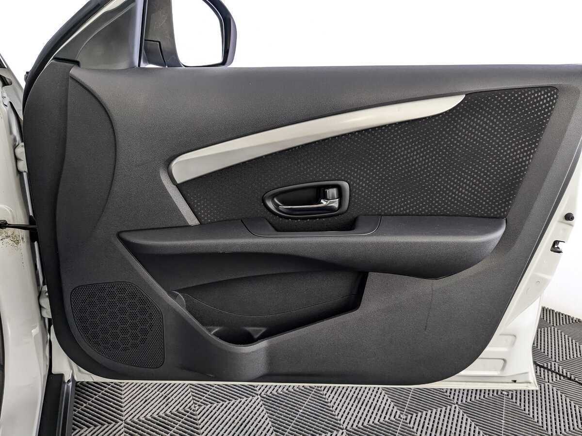 Купить Nissan Almera с пробегом. Фото: #20