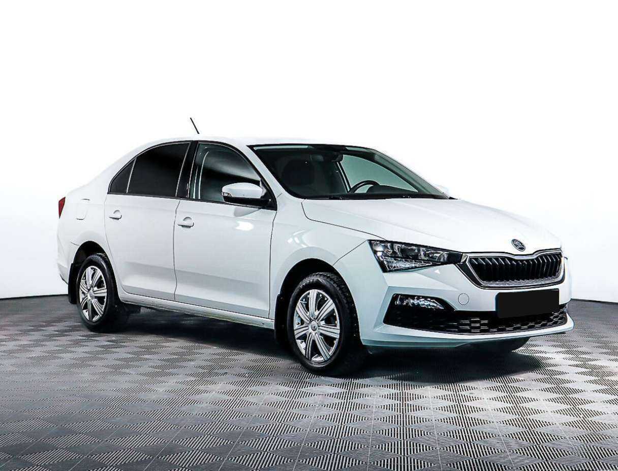 Купить Skoda Rapid с пробегом. Фото: #2