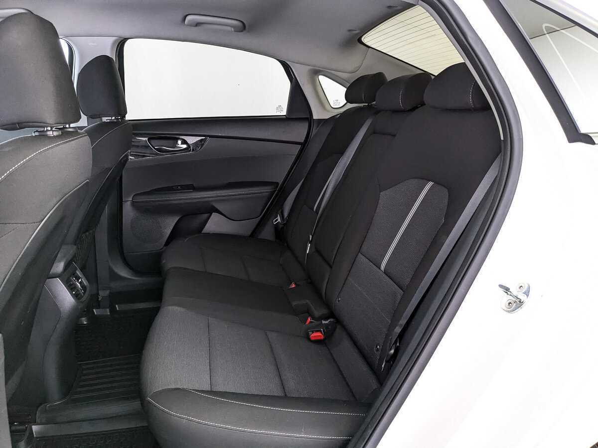 Купить Kia Cerato с пробегом. Фото: #15