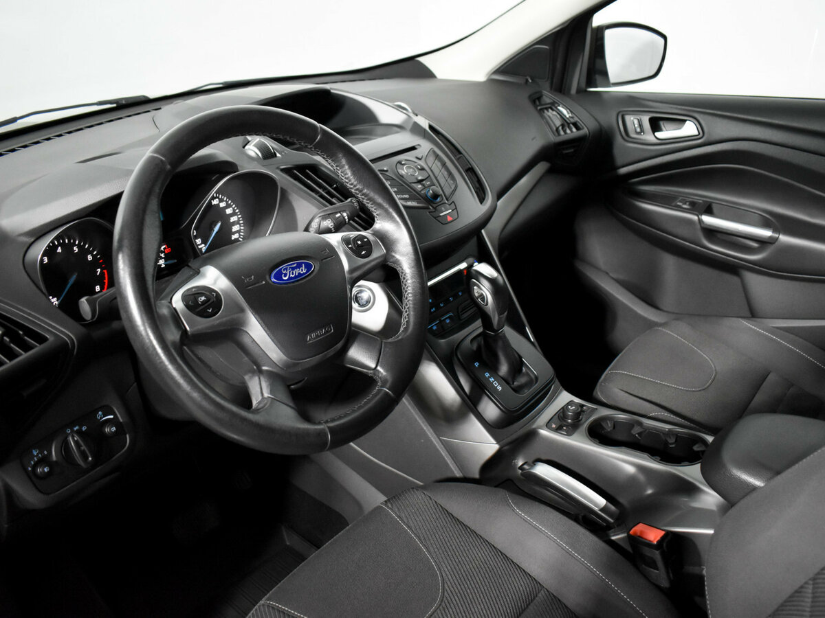 Купить Ford Kuga с пробегом. Фото: #7