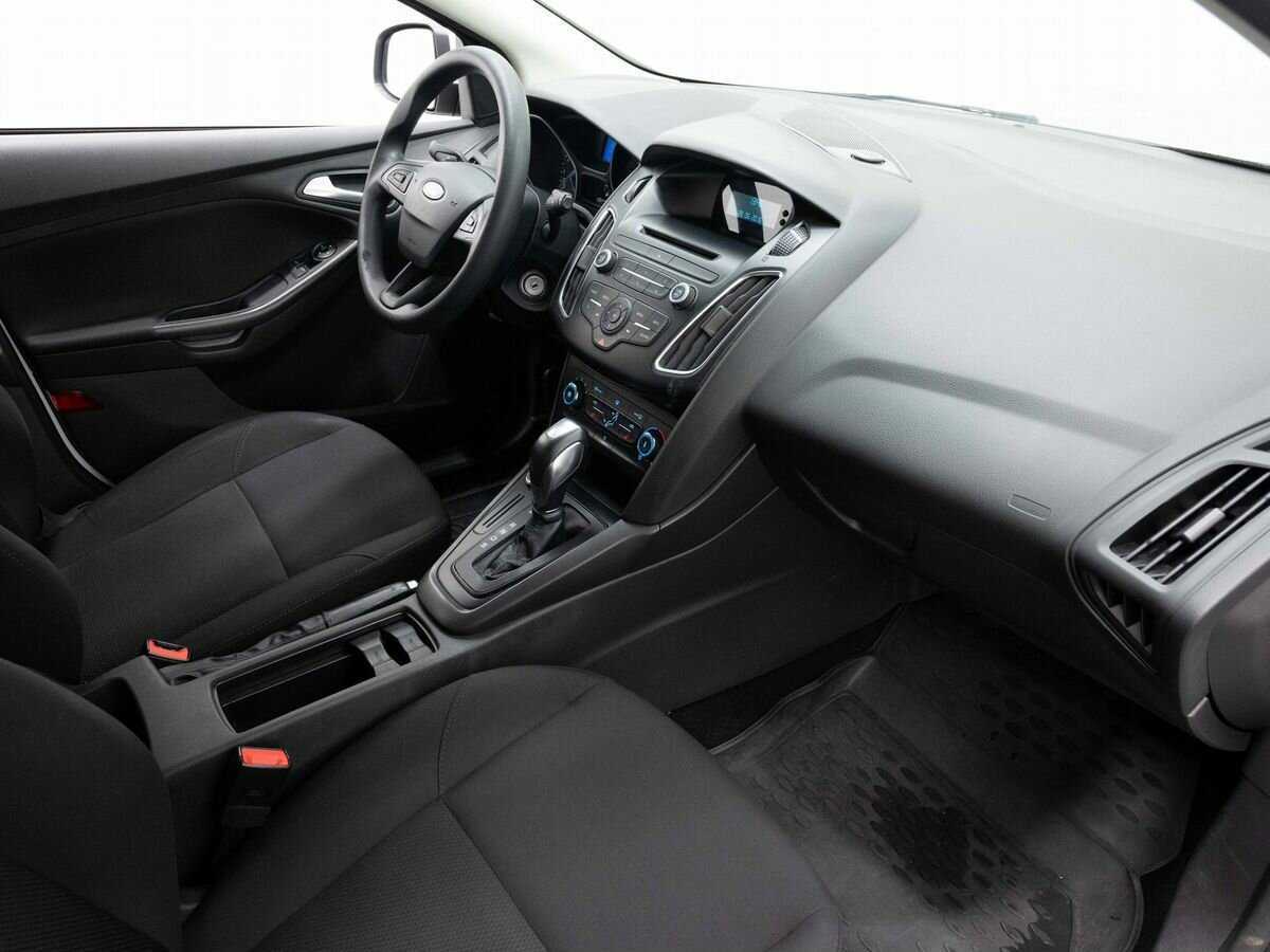Купить Ford Focus с пробегом. Фото: #10