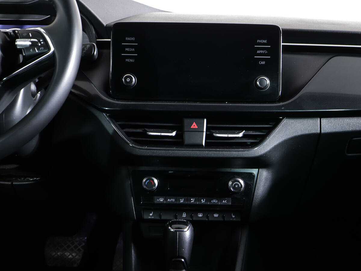 Купить Skoda Rapid с пробегом. Фото: #10