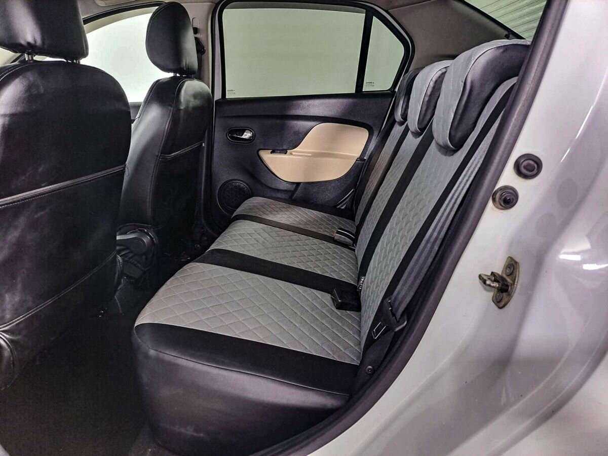 Купить Renault Logan с пробегом. Фото: #9