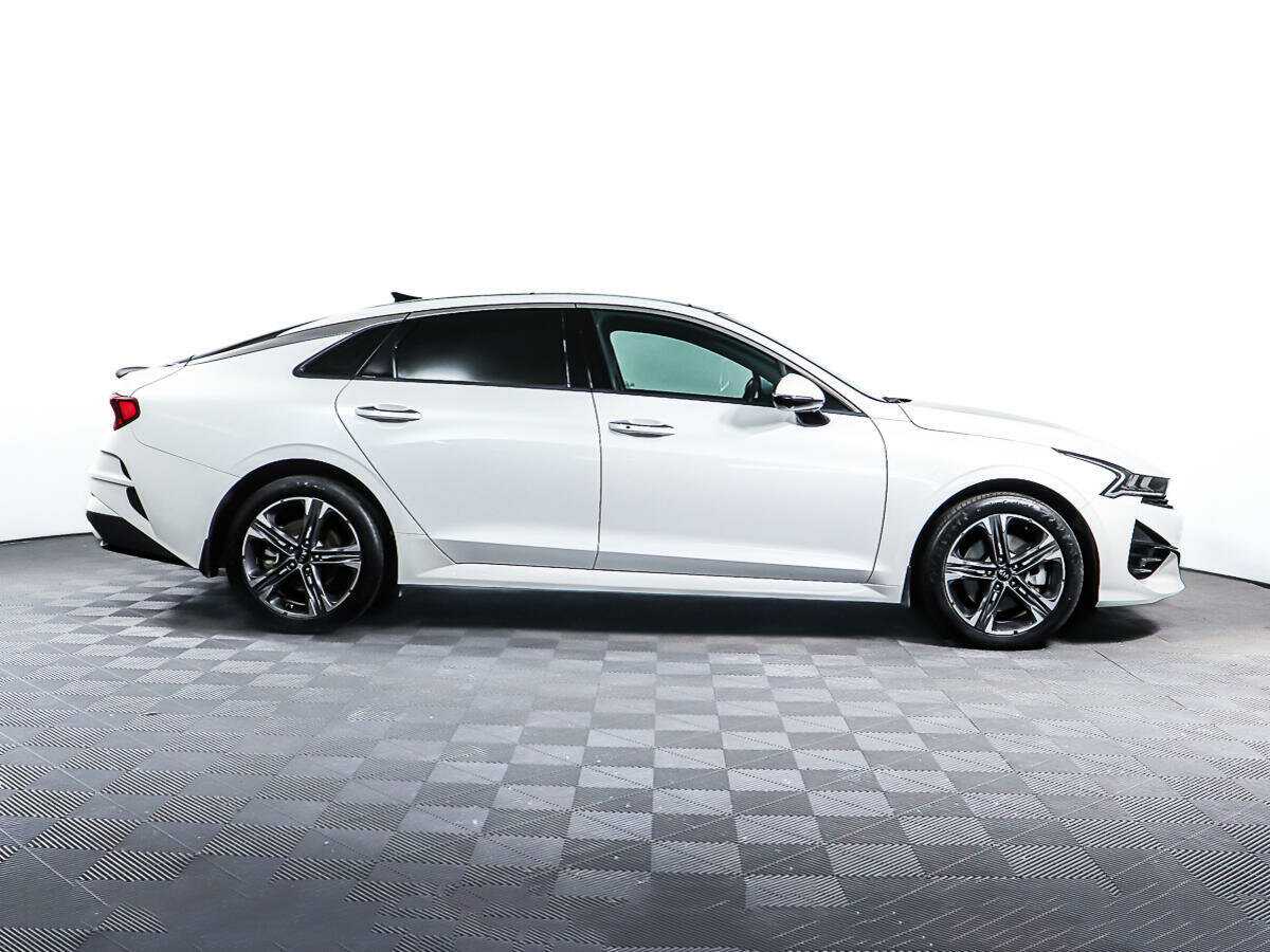 Купить Kia K5 с пробегом. Фото: #3