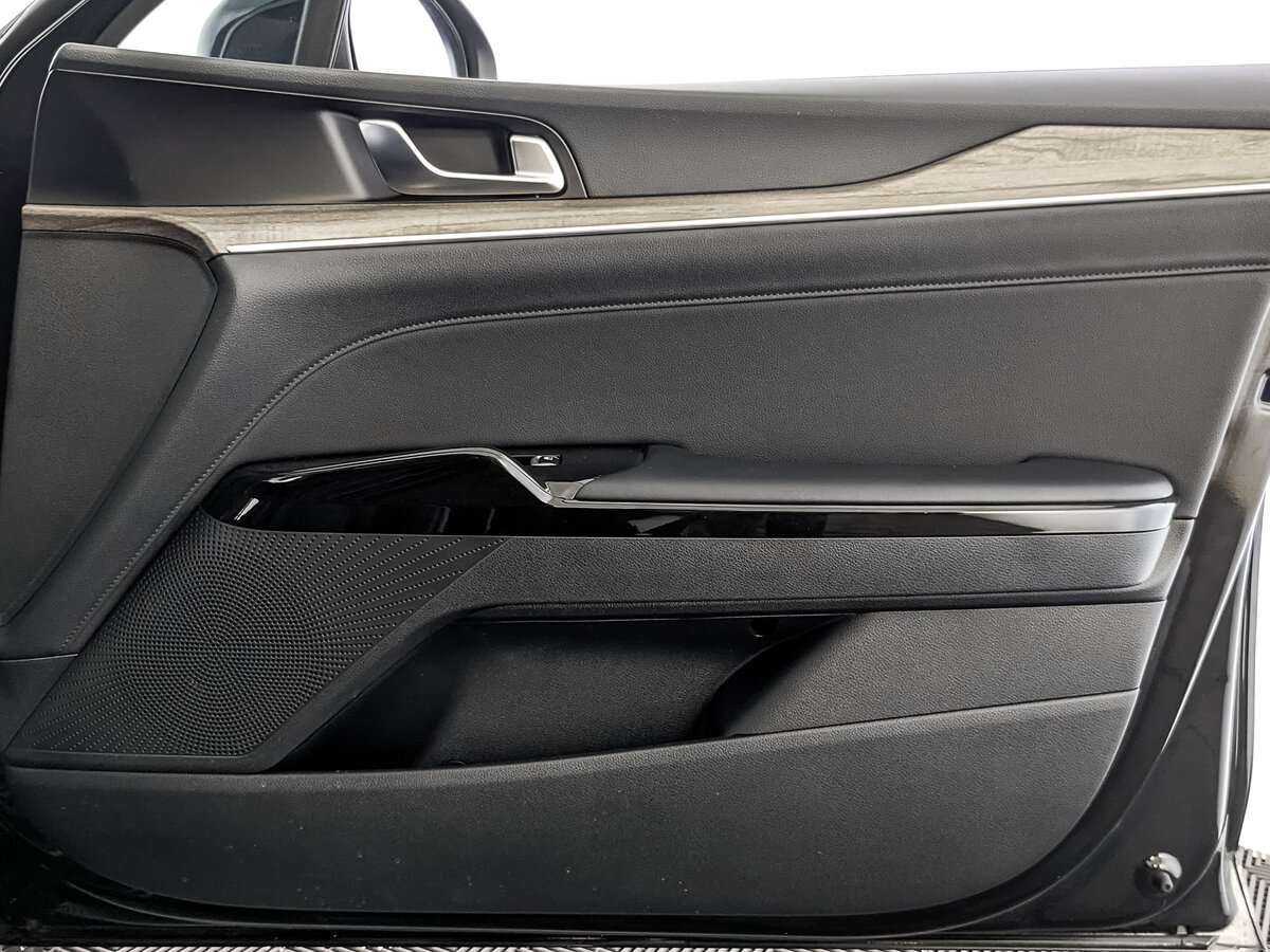 Купить Kia K5 с пробегом. Фото: #20