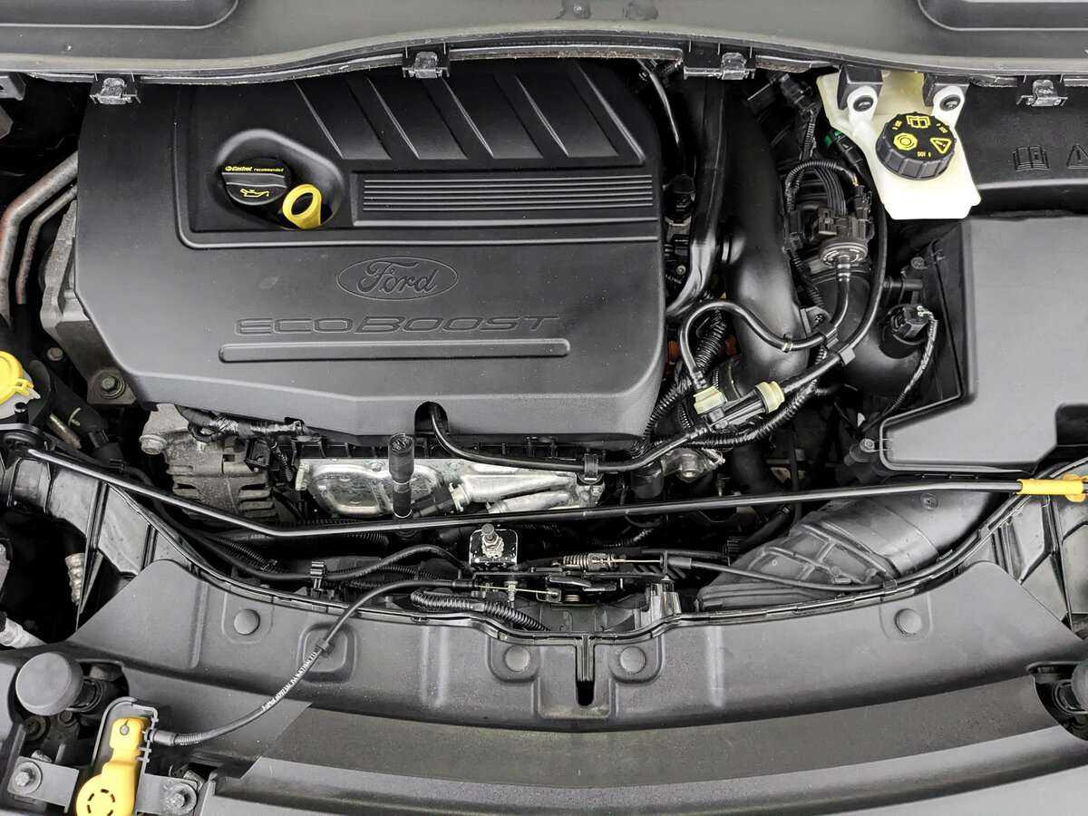 Купить Ford Kuga с пробегом. Фото: #8