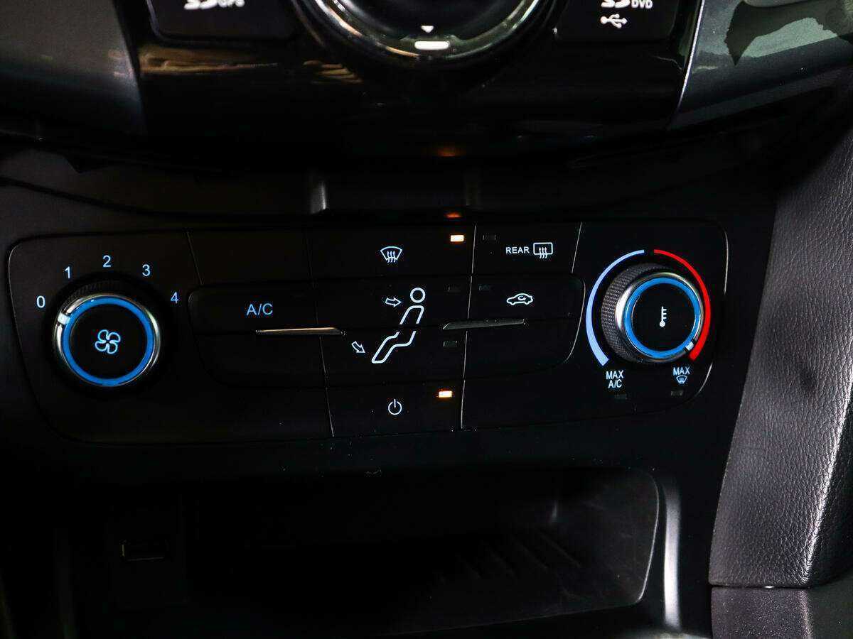 Купить Ford Focus с пробегом. Фото: #14