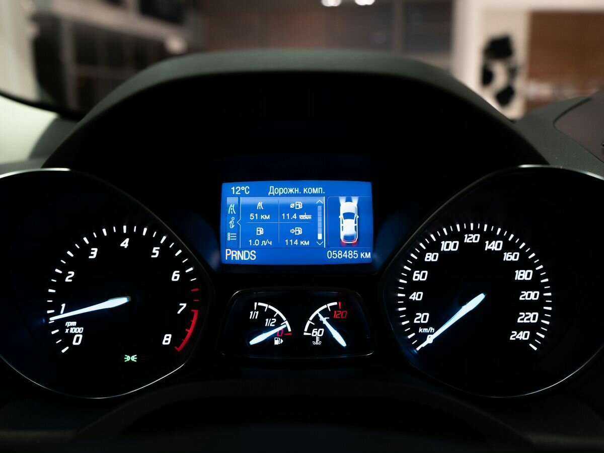 Купить Ford Kuga с пробегом. Фото: #9