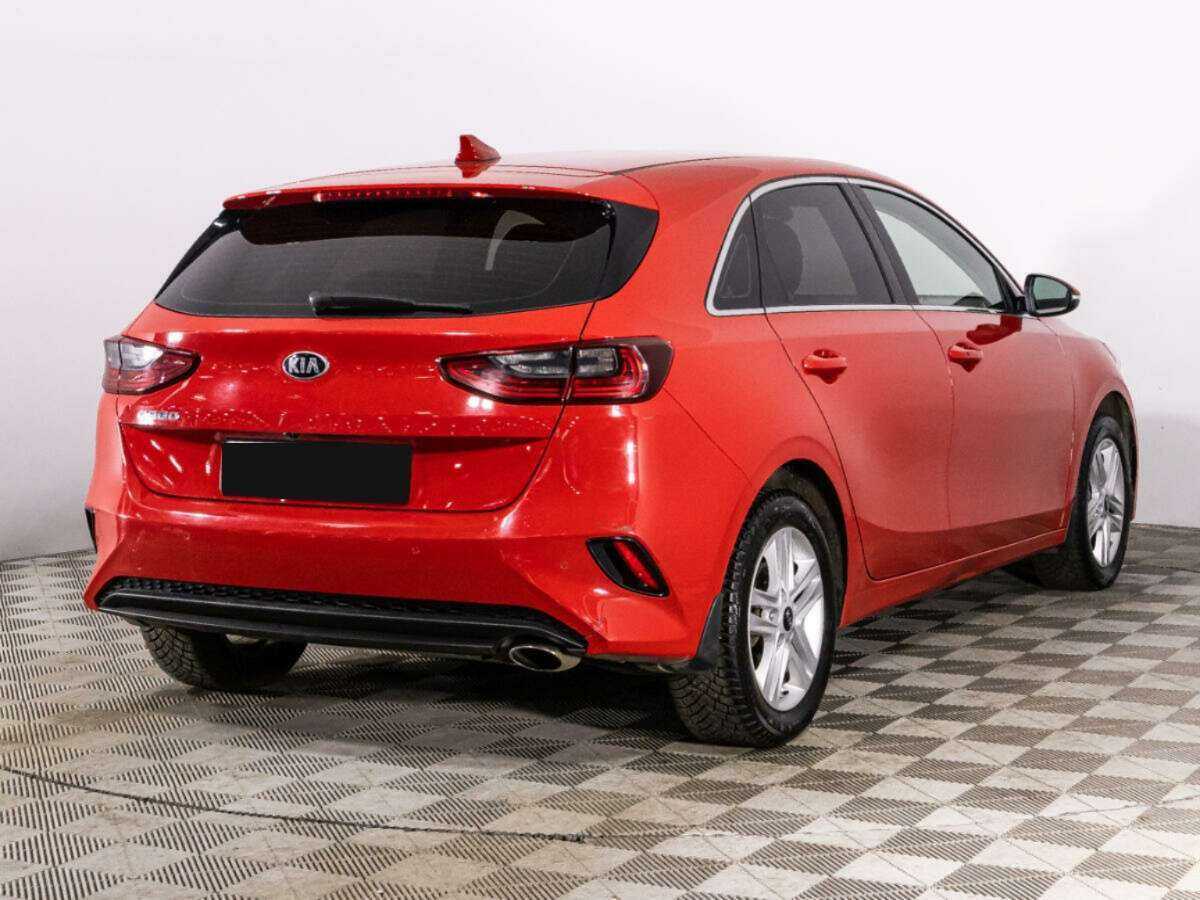 Купить Kia Ceed с пробегом. Фото: #4