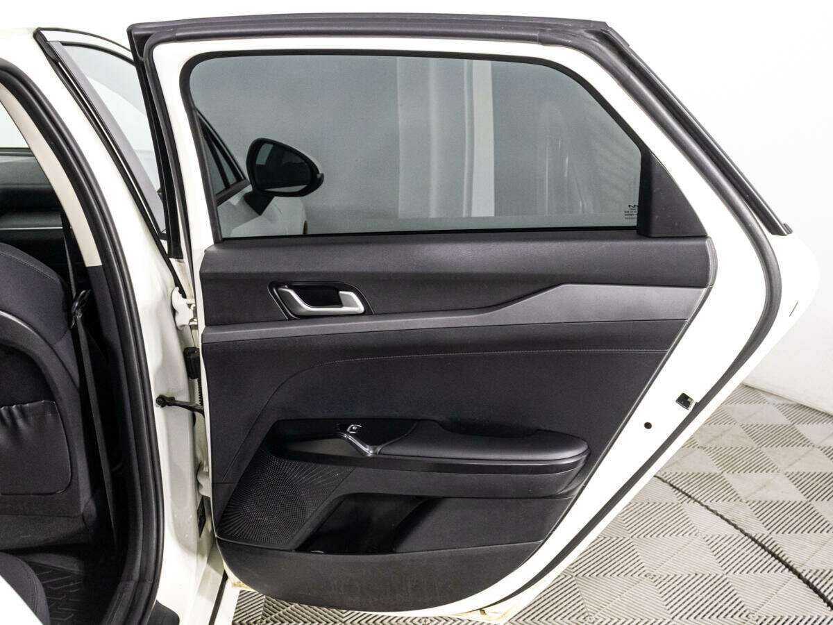 Купить Kia K5 с пробегом. Фото: #25