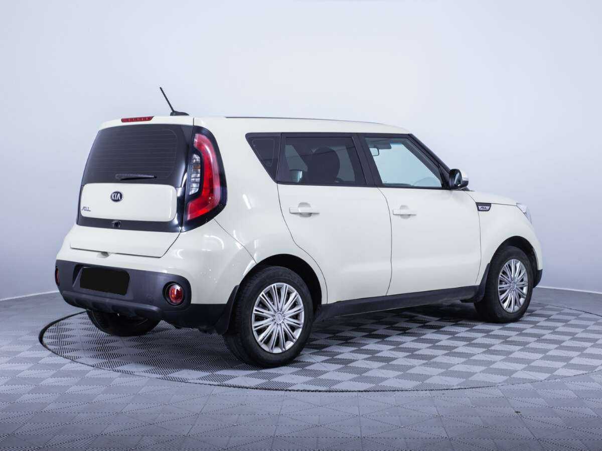 Купить Kia Soul с пробегом. Фото: #3