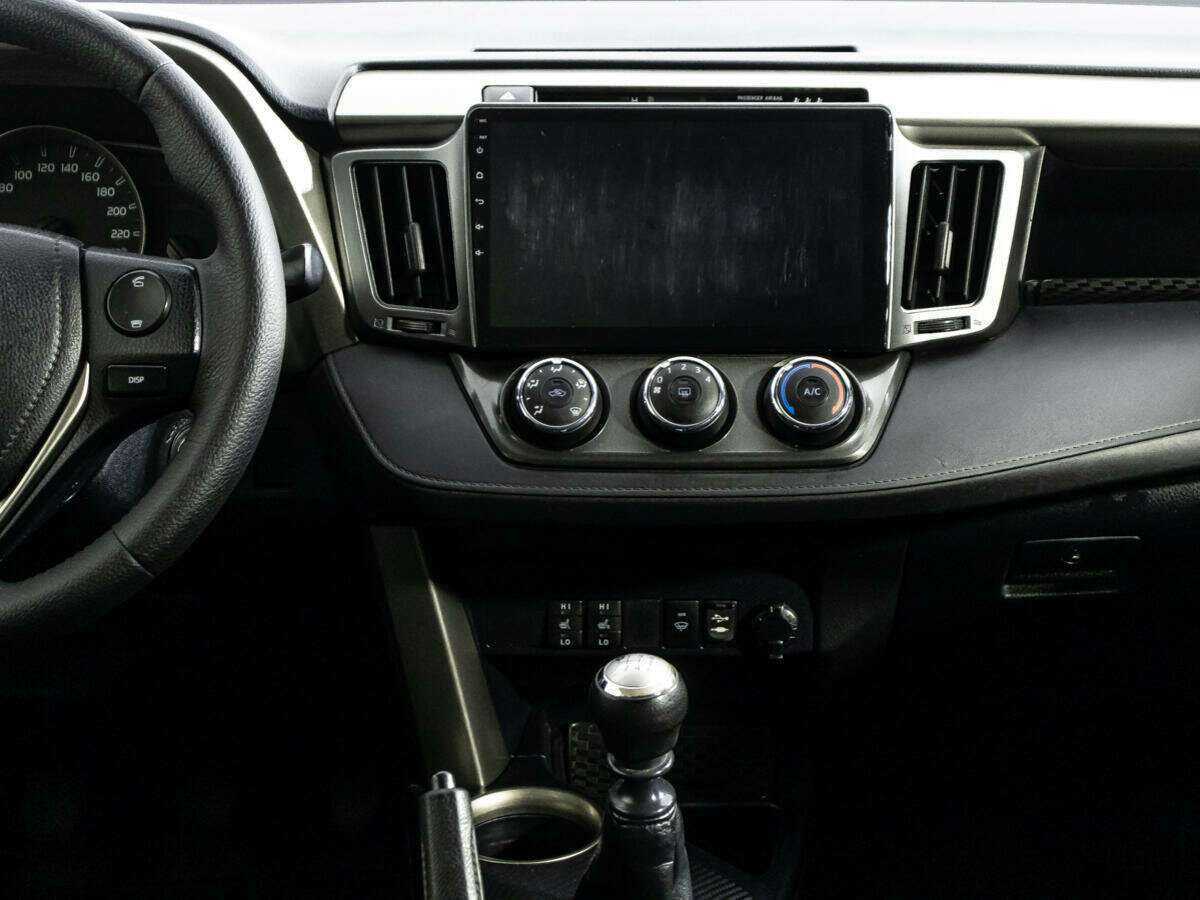 Купить Toyota RAV4 с пробегом. Фото: #13