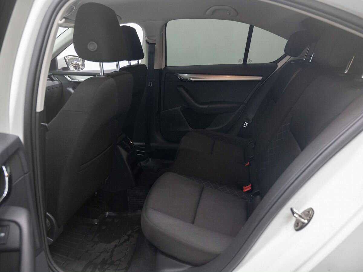 Купить Skoda Octavia с пробегом. Фото: #8