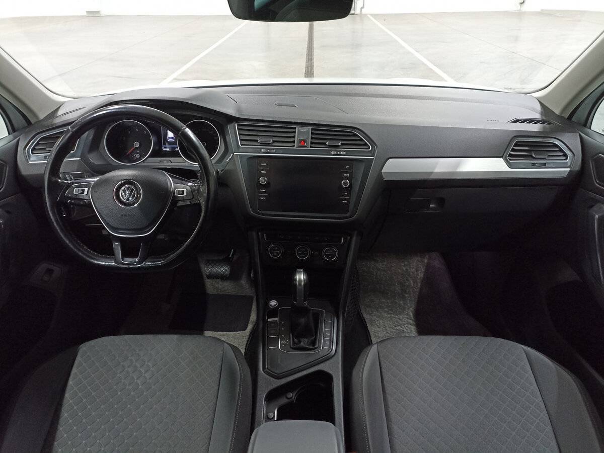 Купить Volkswagen Tiguan с пробегом. Фото: #13