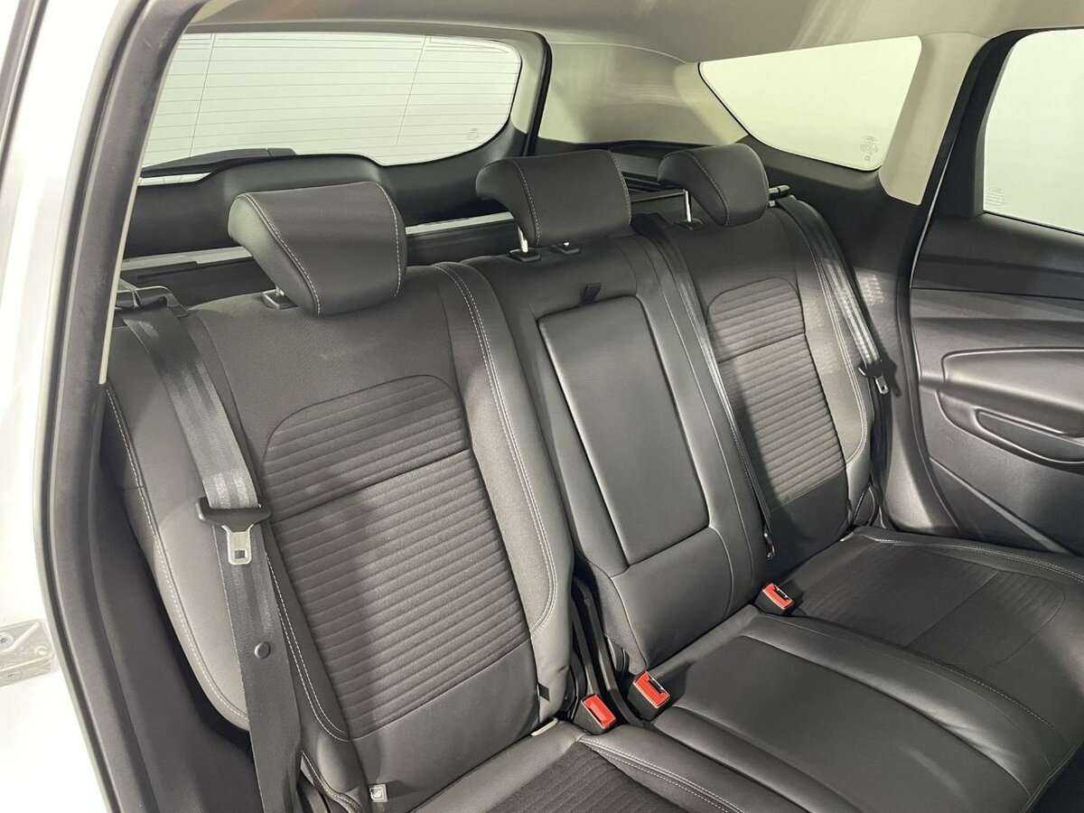 Купить Ford Kuga с пробегом. Фото: #12