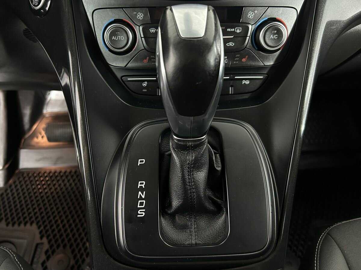 Купить Ford Kuga с пробегом. Фото: #10