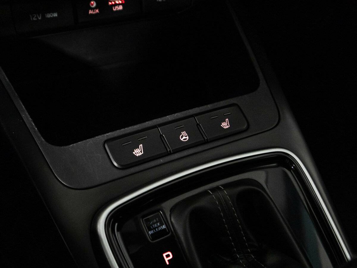 Купить Kia Rio с пробегом. Фото: #17