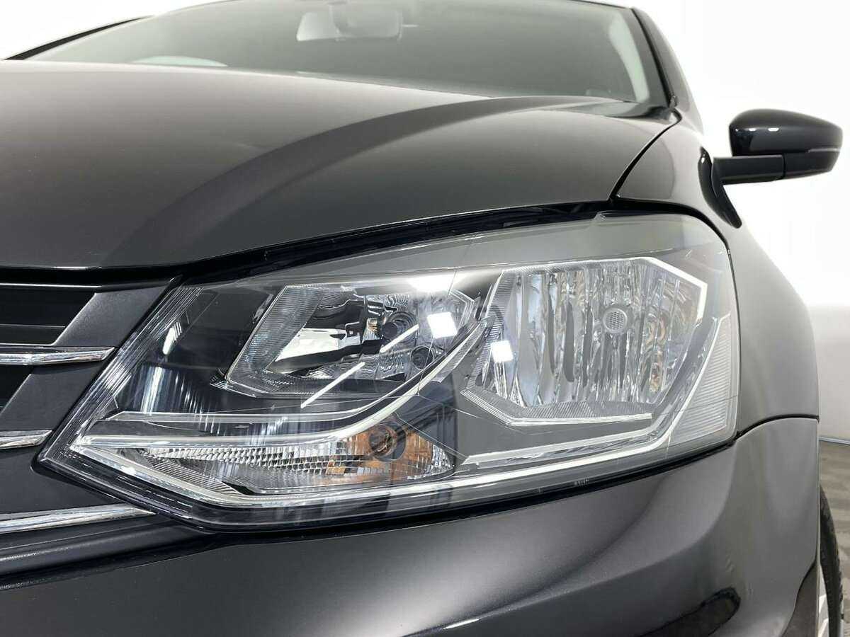 Купить Volkswagen Polo с пробегом. Фото: #14