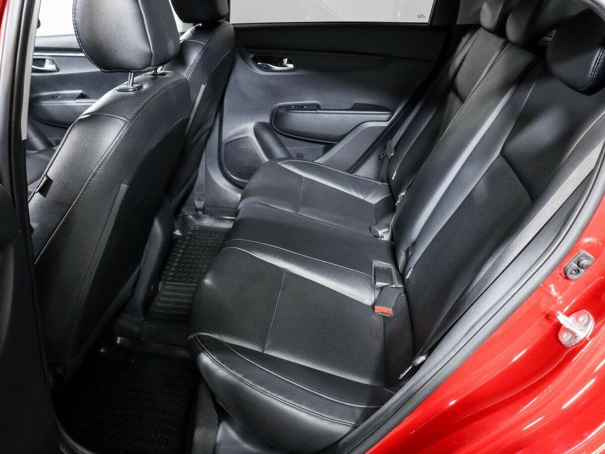 Купить Kia Rio с пробегом. Фото: #5