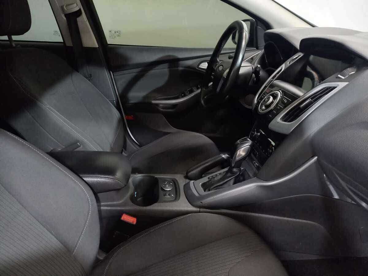 Купить Ford Focus с пробегом. Фото: #9