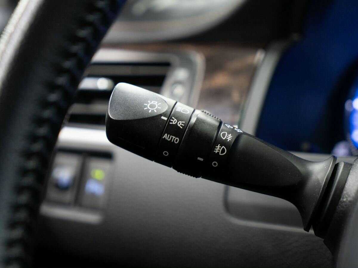 Купить Toyota Camry с пробегом. Фото: #15