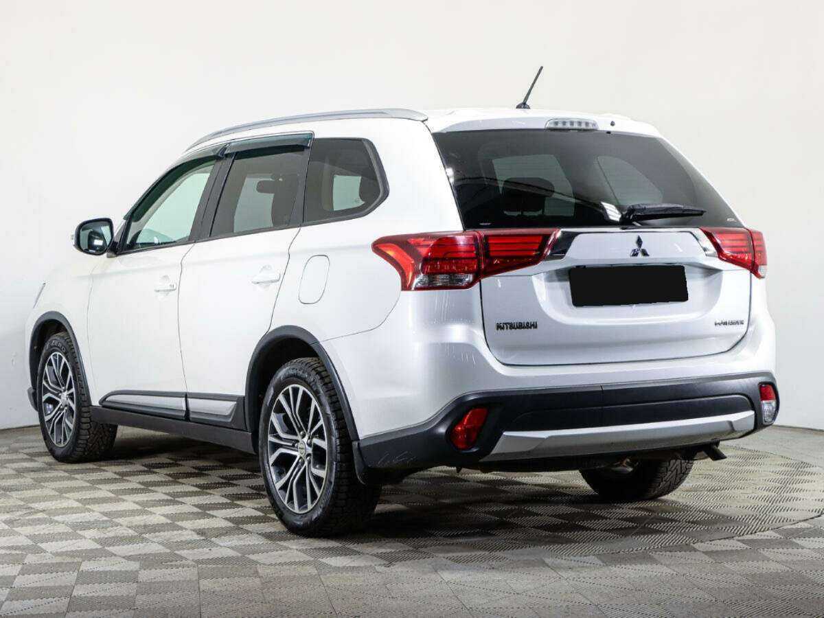 Купить Mitsubishi Outlander с пробегом. Фото: #6