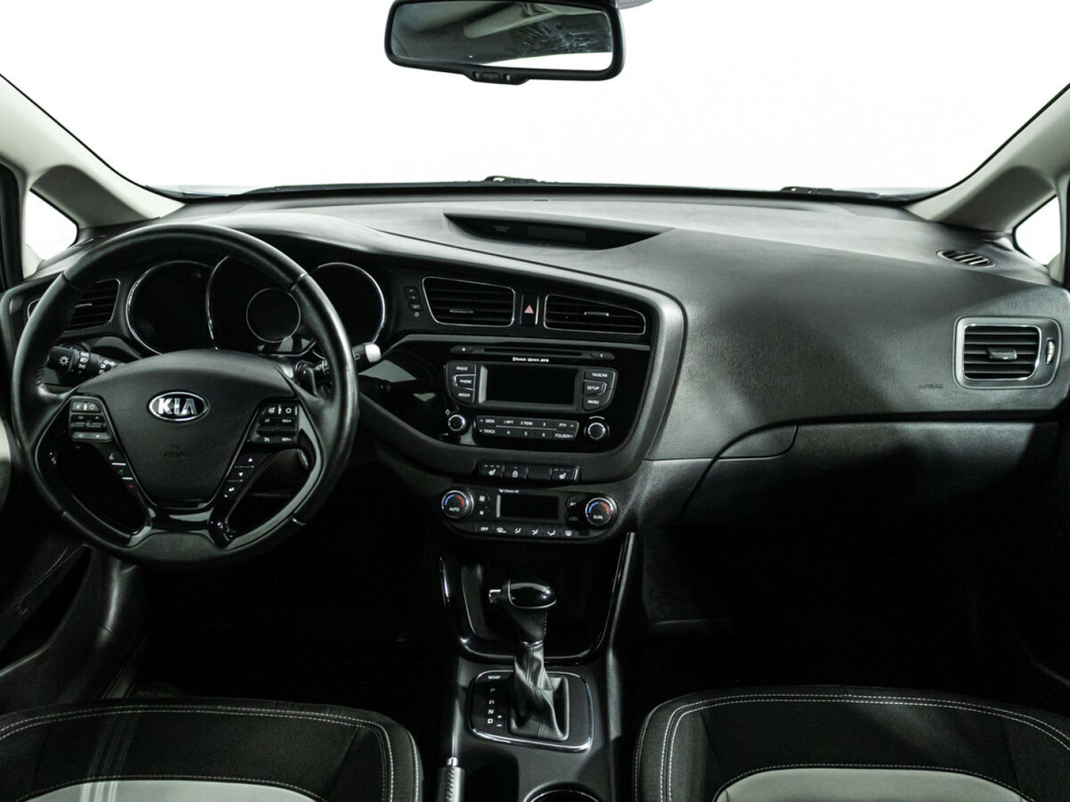Купить Kia Ceed с пробегом. Фото: #12