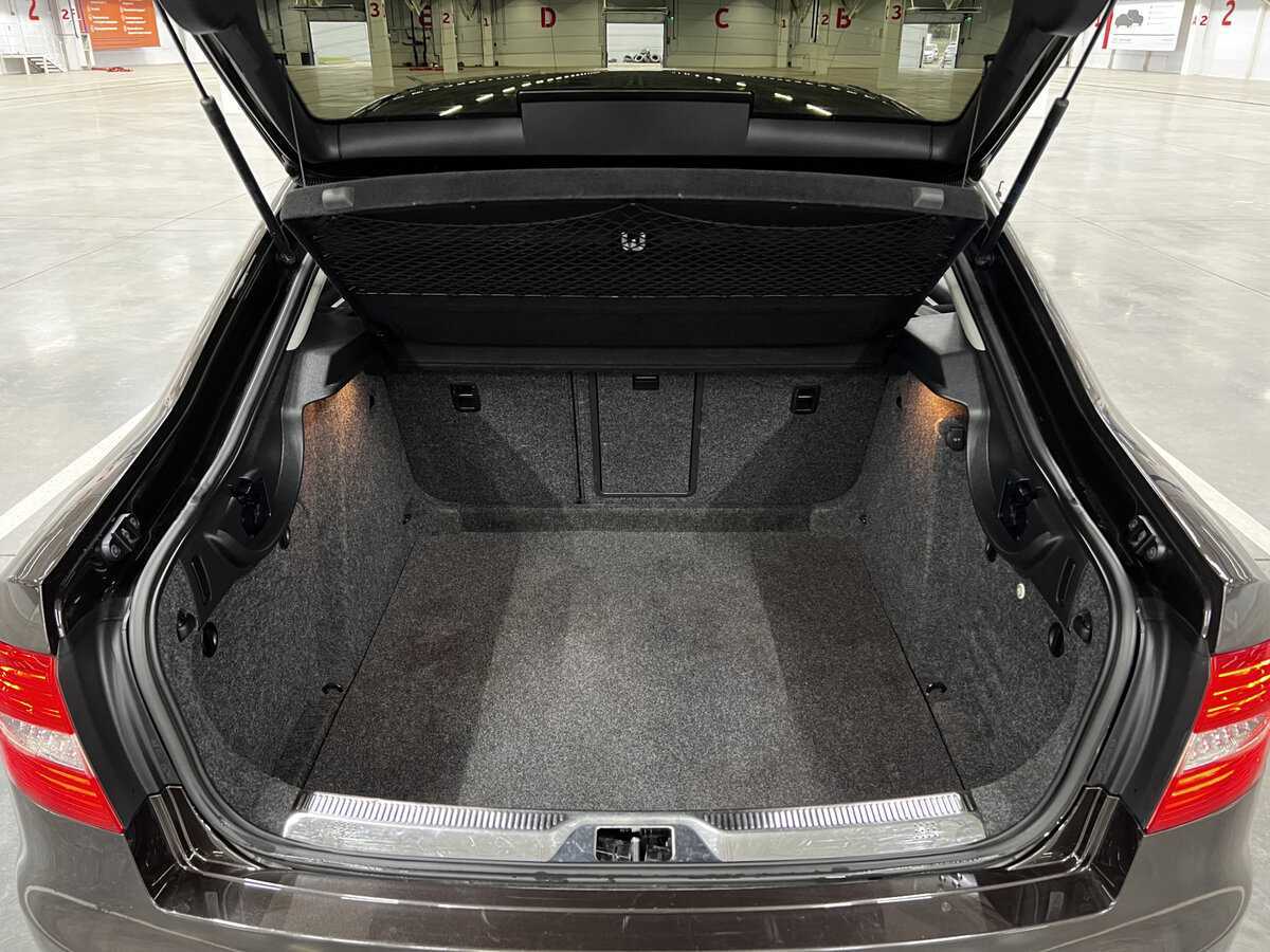 Купить Skoda Superb с пробегом. Фото: #9