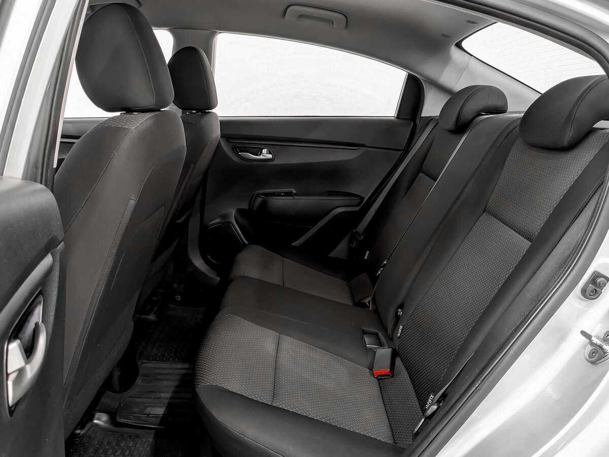 Купить Kia Rio с пробегом. Фото: #9
