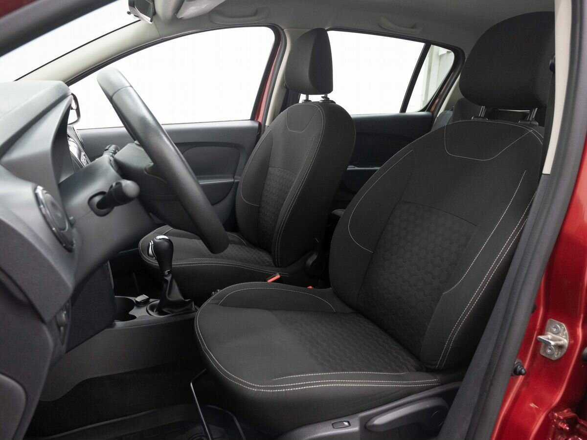 Купить Renault Sandero с пробегом. Фото: #8