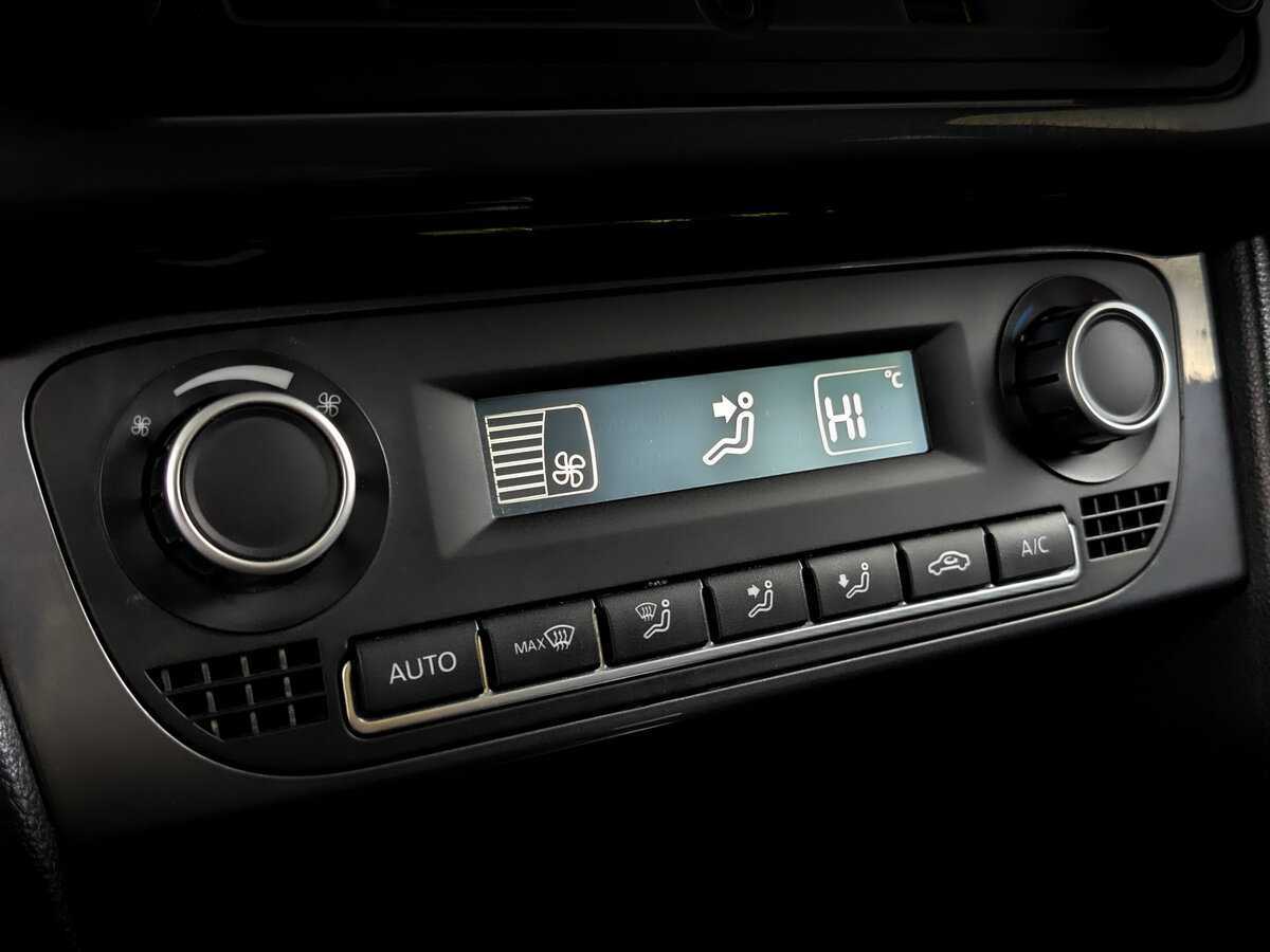 Купить Volkswagen Polo с пробегом. Фото: #24