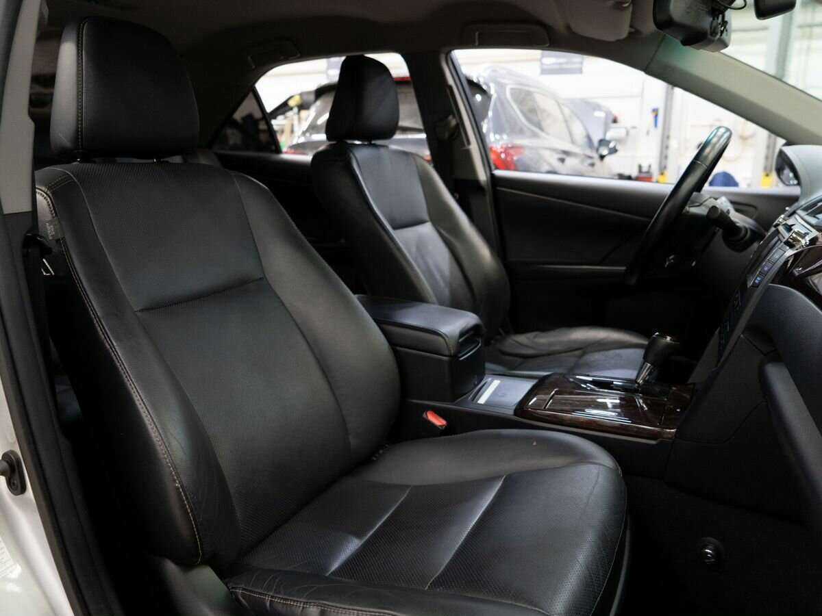 Купить Toyota Camry с пробегом. Фото: #9