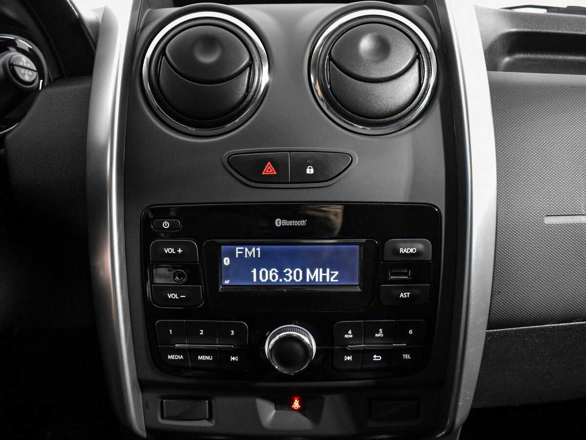 Купить Lada (ВАЗ) Largus с пробегом. Фото: #10