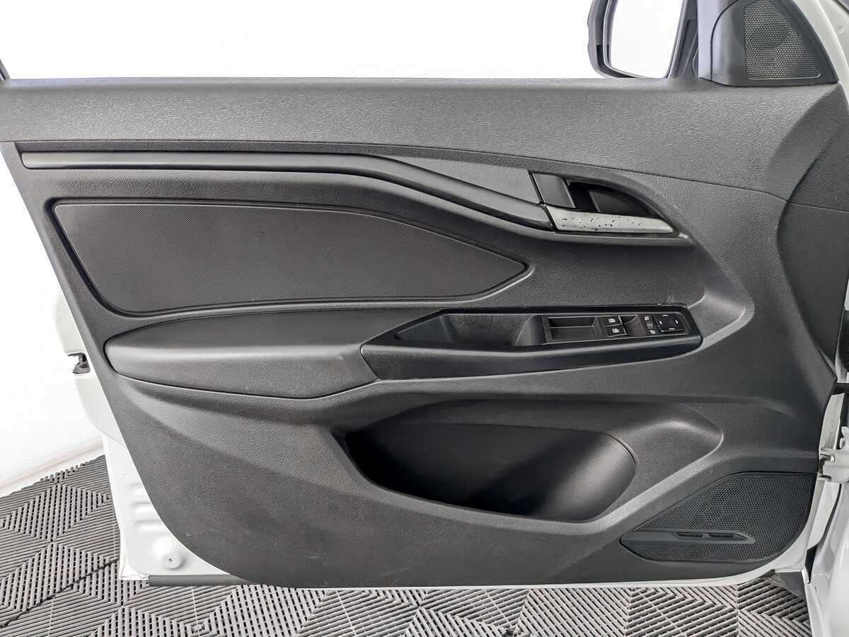 Купить Lada (ВАЗ) Vesta с пробегом. Фото: #14