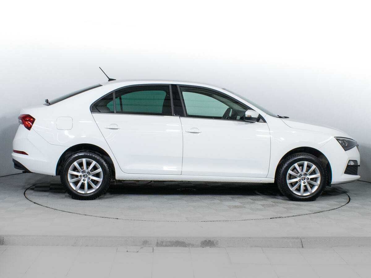 Купить Skoda Rapid с пробегом. Фото: #3