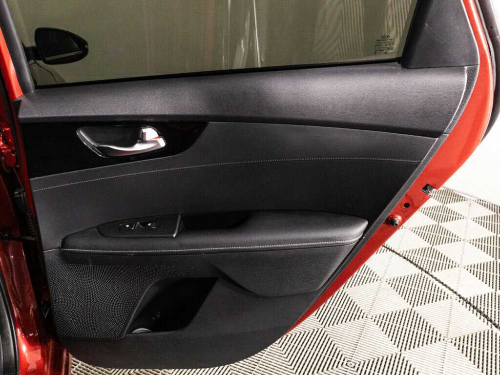 Купить Kia Cerato с пробегом. Фото: #25