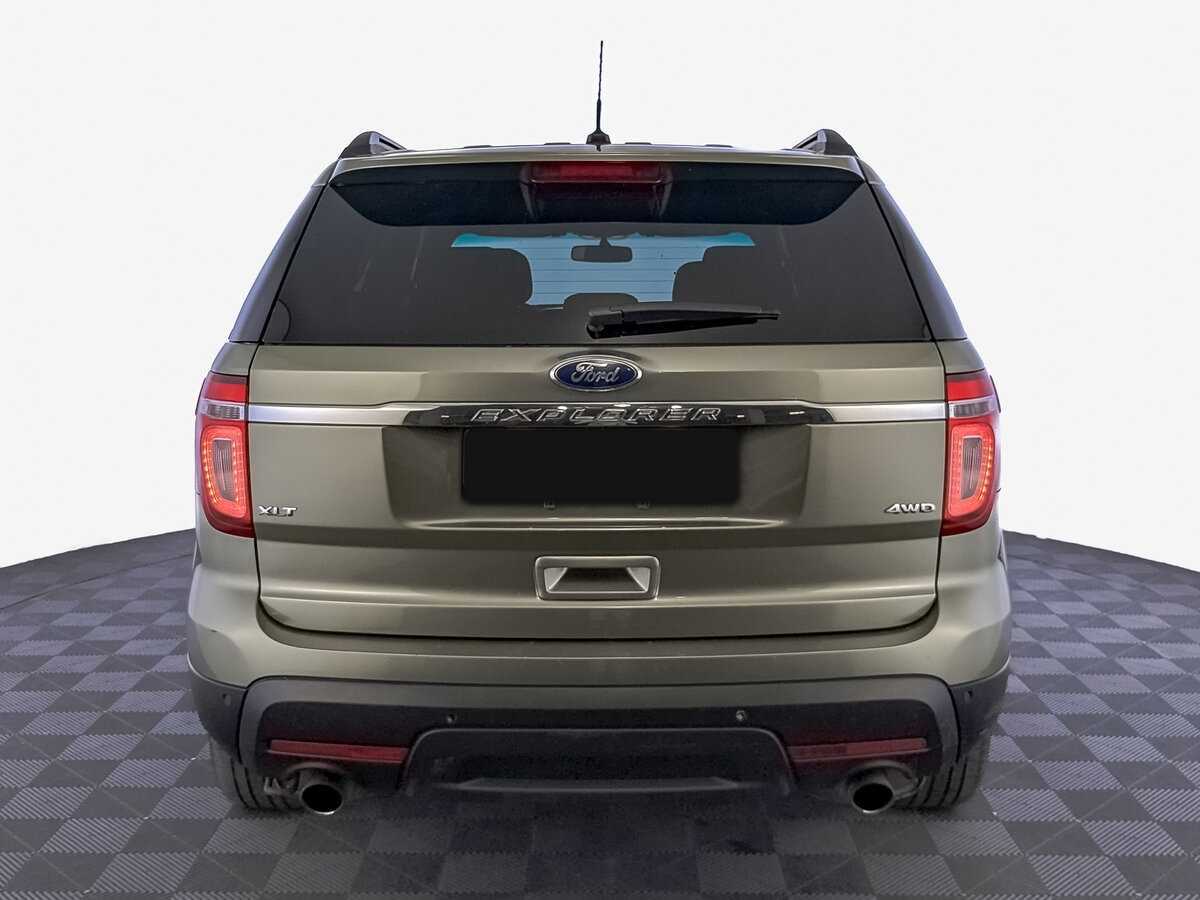 Купить Ford Explorer с пробегом. Фото: #5
