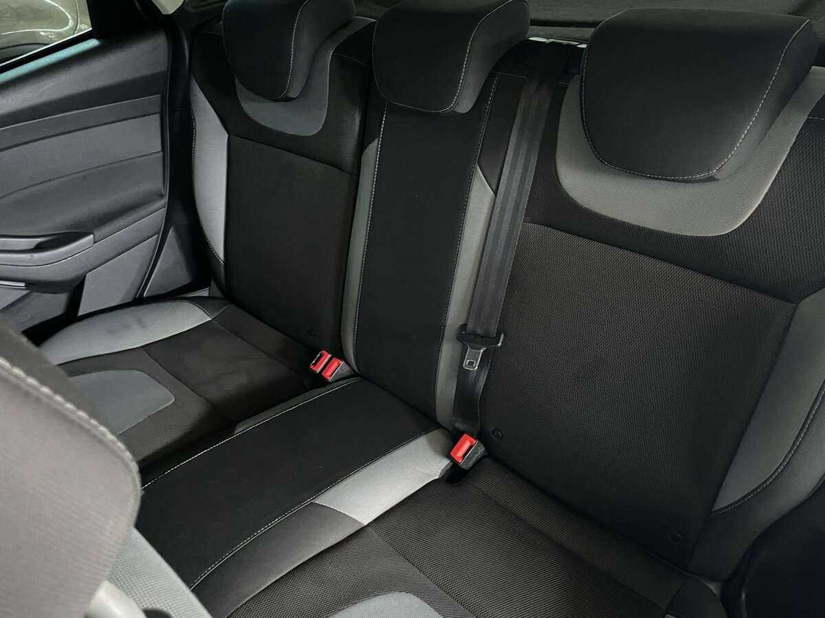 Купить Ford Focus с пробегом. Фото: #15
